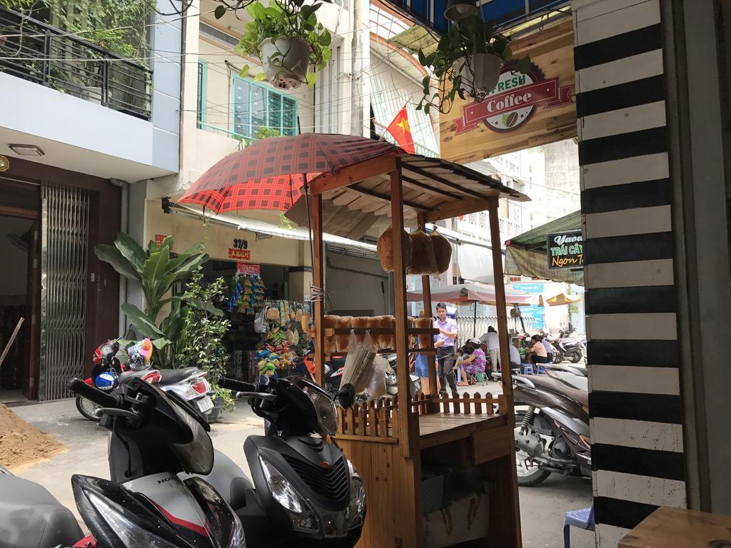 Appartamento Urban House Saigon 2 Thành Pho Ho Chí Minh Esterno foto